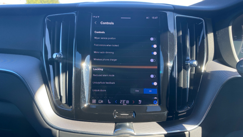 Volvo Xc60 2.0 B4D R DESIGN 5dr AWD Geartronic Diesel Estate